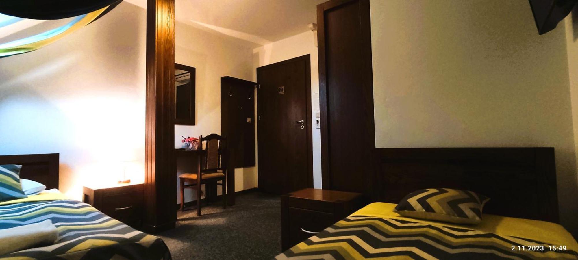 Pensjonat Emocja Leczna Dış mekan fotoğraf